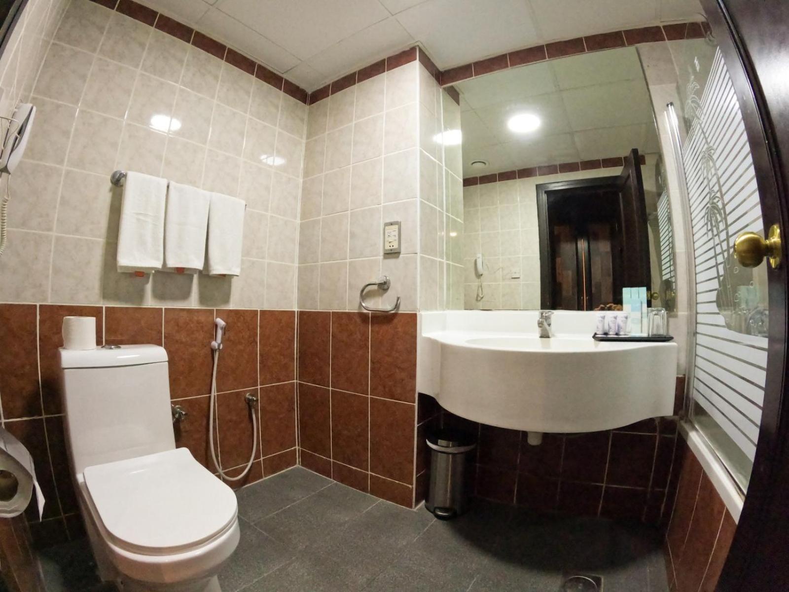 Knight Armour Hotel